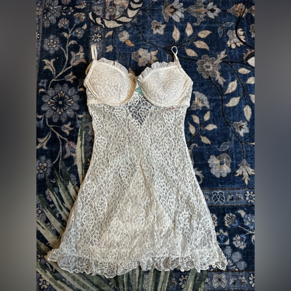 Y2k Lace Chemise in White